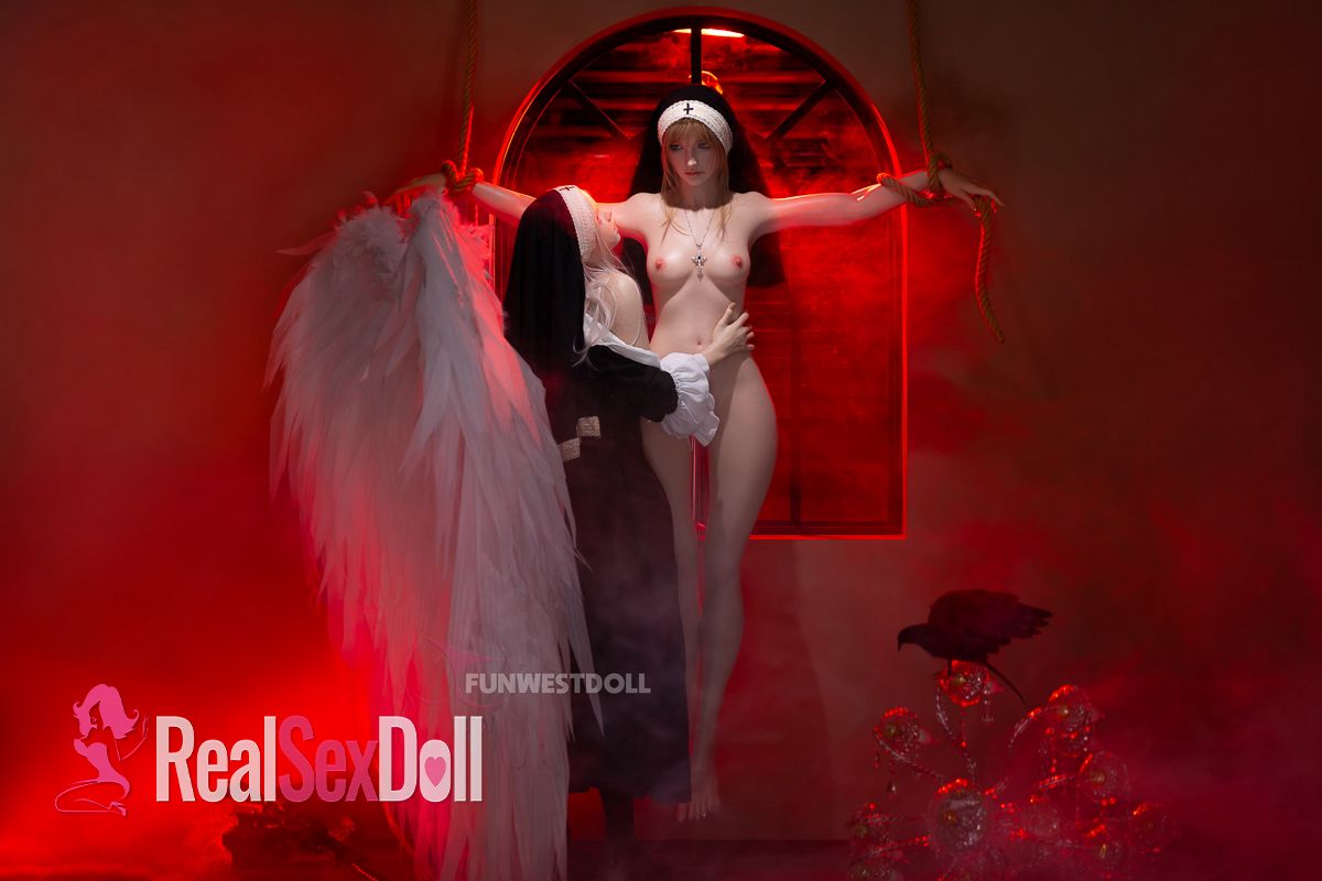 159cm / 5ft2 A-Cup Silicone Sex Doll Bella with Head #037S (Real Skin Texure) vista 7