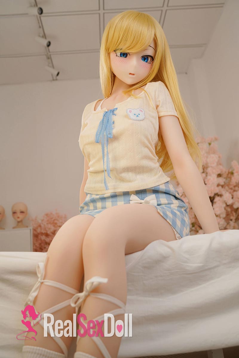 149cm/4ft11 B-Cup Anime S-TPE Sex Doll Akane vista 7