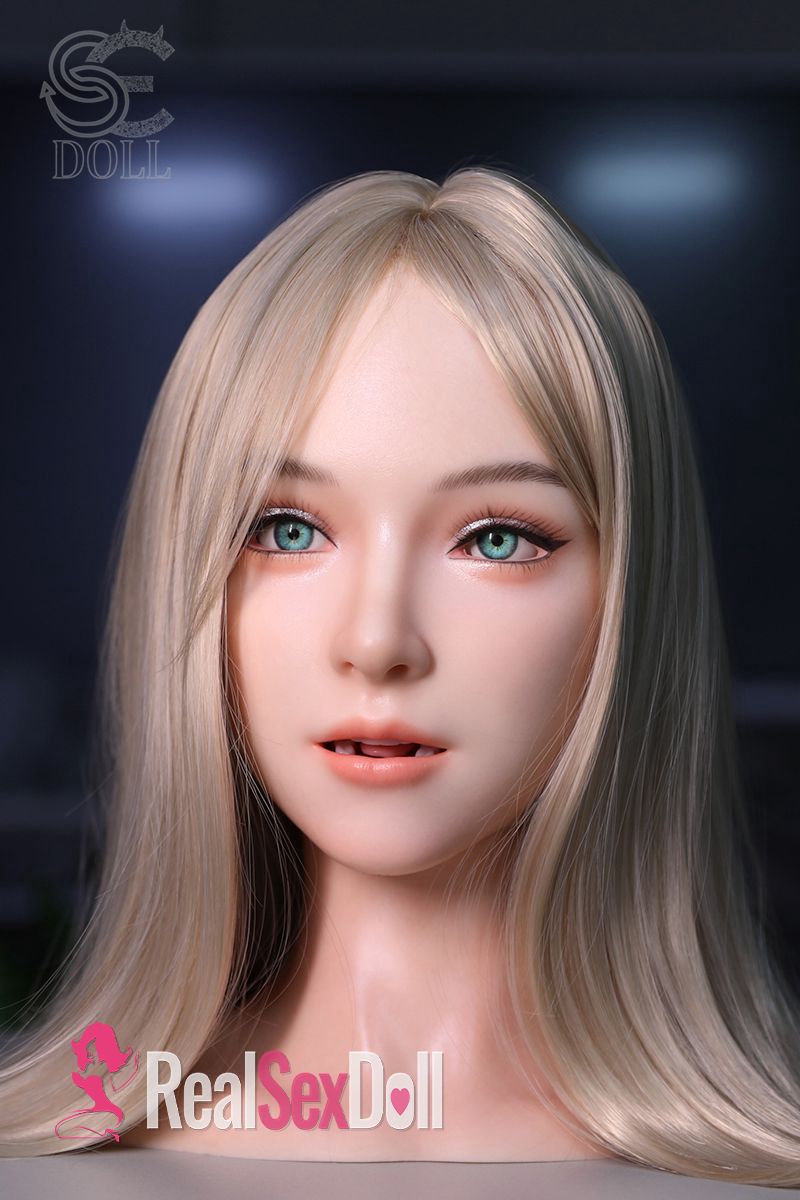 SE X-Bot AI Head Annika — TPE